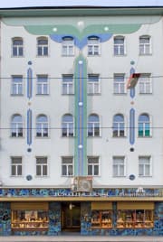 Jugendstil-Fassade des Juwelier Ernst, Reinprechtsdorfer Straße 49A, 1050 Wien